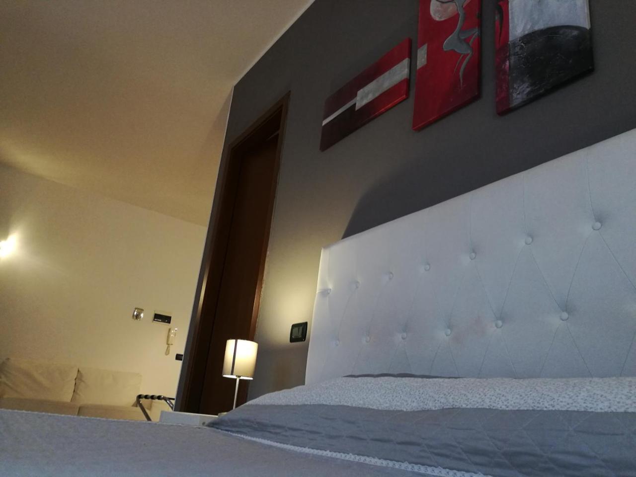 Residenza Ugo Bassi Apartment Bologna Exterior foto